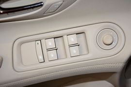 2013款别克君越2.4L