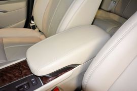 2013款别克君越2.4L