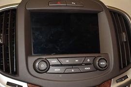 2013款别克君越2.4L