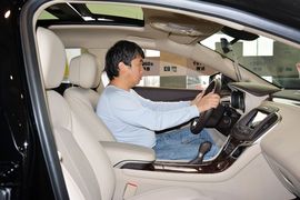 2013款别克君越2.4L