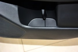 2016款斯巴鲁力狮2.5L全驱荣耀版