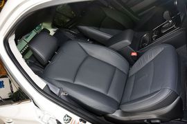 2016款斯巴鲁力狮2.5L全驱荣耀版