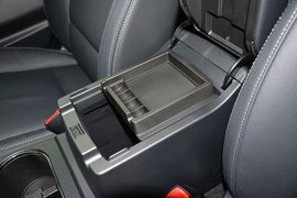 2016款斯巴鲁力狮2.5L全驱荣耀版