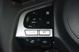 2016款斯巴鲁力狮2.5L全驱荣耀版