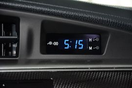 2016款丰田雷凌双擎1.8H