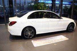 2015款奔驰C300运动型