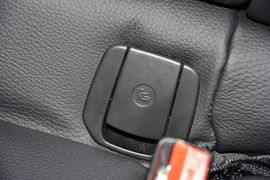2016款宝马320i