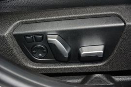 2016款宝马320i