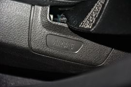 2016款宝马320i