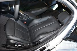 2016款宝马320i