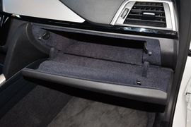 2016款宝马320i