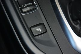 2016款宝马320i