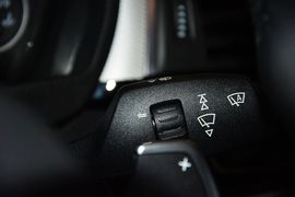 2016款宝马320i