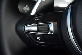 2016款宝马320i