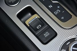   2016款大众途锐3.0TSI R-Line