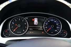 2016款大众途锐3.0TSI