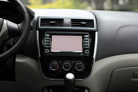 2016款东风风行景逸X3