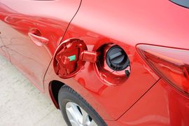 2016款马自达3Axela昂克赛拉两厢1.5L自动舒适型