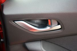 2016款马自达3Axela昂克赛拉两厢1.5L自动舒适型