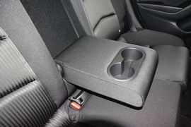 2016款马自达3Axela昂克赛拉两厢1.5L自动舒适型