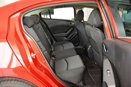 2016款马自达3Axela昂克赛拉两厢1.5L自动舒适型