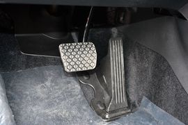 2016款马自达3Axela昂克赛拉两厢1.5L自动舒适型