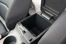 2016款马自达3Axela昂克赛拉两厢1.5L自动舒适型