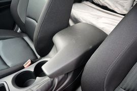 2016款马自达3Axela昂克赛拉两厢1.5L自动舒适型