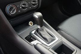 2016款马自达3Axela昂克赛拉两厢1.5L自动舒适型