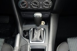 2016款马自达3Axela昂克赛拉两厢1.5L自动舒适型