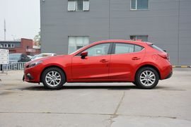 2016款马自达3Axela昂克赛拉两厢1.5L自动舒适型