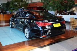2016款丰田皇冠2.0T精英版
