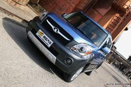 2010款长城哈弗M2试驾