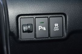 2016款本田凌派1.8L