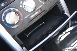 2010款长城哈弗M2试驾