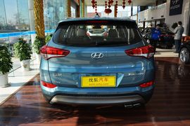 2015款现代全新途胜1.6T双离合两驱智能型