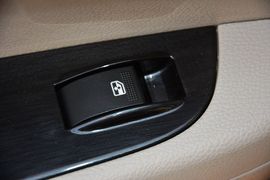 2016款东风风行景逸X3