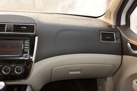 2016款东风风行景逸X3