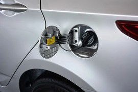 2014款现代瑞纳三厢1.4L自动时尚型GS