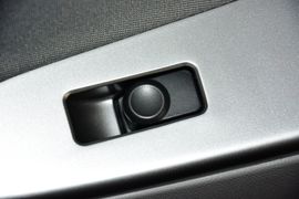 2014款现代瑞纳三厢1.4L自动时尚型GS