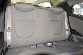 2014款现代瑞纳三厢1.4L自动时尚型GS