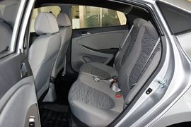 2014款现代瑞纳三厢1.4L自动时尚型GS