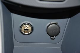 2014款现代瑞纳三厢1.4L自动时尚型GS