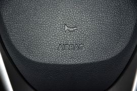 2014款现代瑞纳三厢1.4L自动时尚型GS