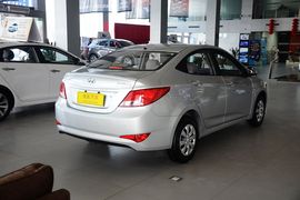 2014款现代瑞纳三厢1.4L自动时尚型GS