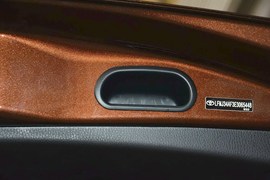 2015款丰田RAV4