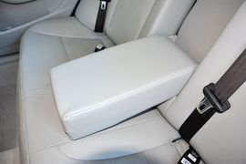 2015款吉利远景1.5L手动精英型