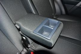 2015款丰田RAV4