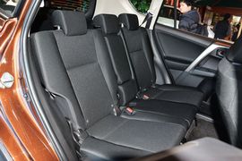 2015款丰田RAV4