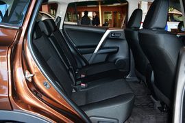 2015款丰田RAV4